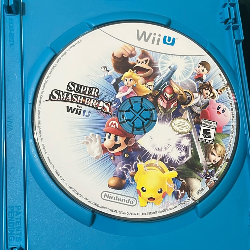 Wii U Super Smash Bros - Video Game Disc and Case
